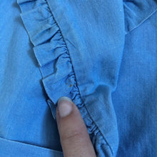 Load image into Gallery viewer, 1940s dressing gown . vintage 40s wrap dress . size xs to s