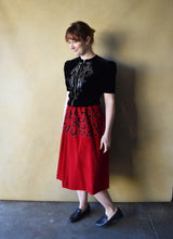 Load image into Gallery viewer, 1950s Lanvin Castillo skirt . vintage velvet skirt . size s