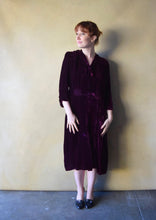 Load image into Gallery viewer, 1940s velvet dress . vintage 40s purple dress . size l to xl