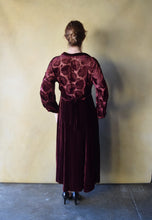 Load image into Gallery viewer, 1930s devoré velvet dress . vintage 30s dress . size s to m