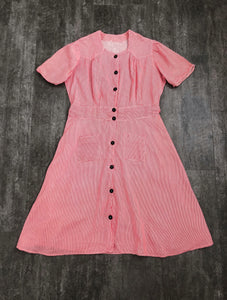 Vintage 1940s dress . striped 40s dress . size xl to xxl