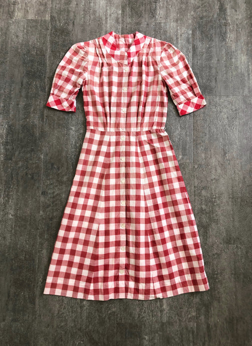 1930s 1940s gingham dress . vintage dress . size xs