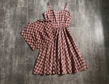 Load image into Gallery viewer, 1940s 1950s dress set . sundress and top . size s to s/m