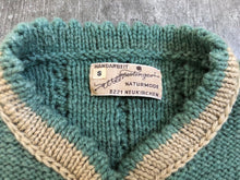 Load image into Gallery viewer, 1980s hand knit sweater . Wolkenstricker Bavarian cardigan . size xs to s/m