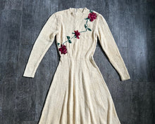 Load image into Gallery viewer, 1940s rose knit dress . vintage flower wool knit . size xs to s