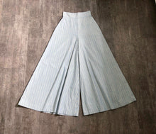 Load image into Gallery viewer, Reproduction pants . 1930s style wide leg pants . size xs to s