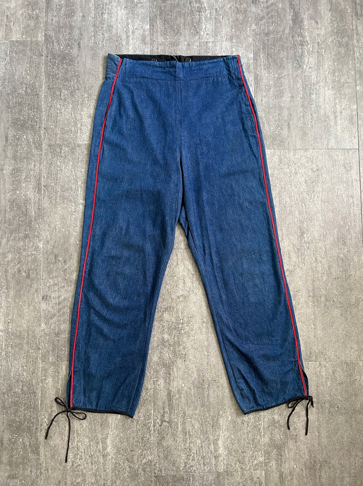 Vintage 1940s jeans . 40s selvedge denim pants . 31-32 waist