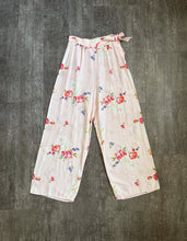 Load image into Gallery viewer, 1940s rayon pants . pink floral print pants . 23-25 waist