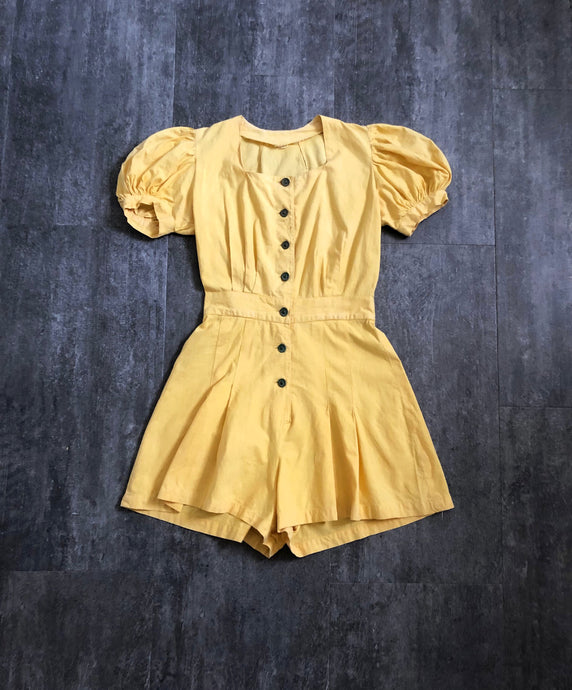 1930s 1940s playsuit . vintage romper . size xs to s