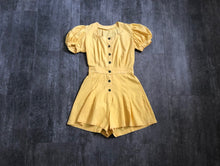 Load image into Gallery viewer, 1930s 1940s playsuit . vintage romper . size xs to s
