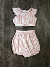 Load image into Gallery viewer, 1940s playsuit . vintage 40s 3-piece playsuit . size xs to xs/s