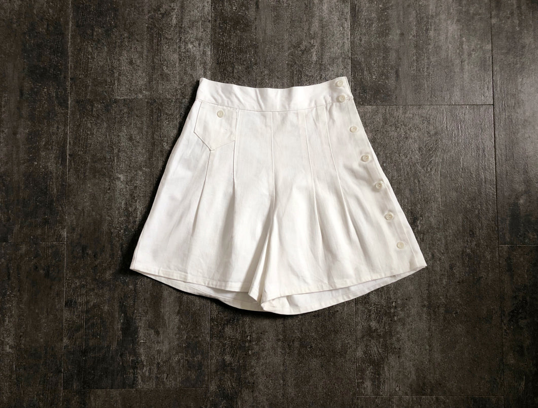 1930s 1940s shorts . vintage 30s 40s shorts . size s