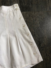Load image into Gallery viewer, 1930s 1940s shorts . vintage 30s 40s shorts . size s
