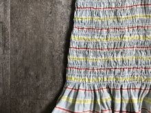 Load image into Gallery viewer, 1940s sun top . vintage 40s top . size s/m to l