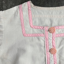 Load image into Gallery viewer, 1930s playsuit . vintage 30s top and shorts . size xs