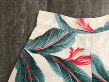 Load image into Gallery viewer, Reproduction shorts . 1940s style shorts . size s/m
