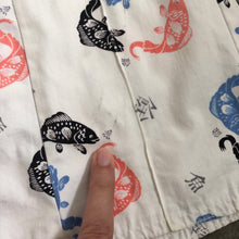 Load image into Gallery viewer, 1940s novelty print shorts . 40s shorts . size s to s/m