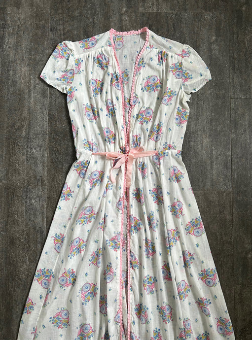 1930s dressing gown . 30s novelty print dress . size xs to medium