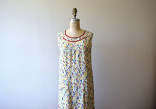 Load image into Gallery viewer, 1920s rainbow print dress . vintage 20s dress