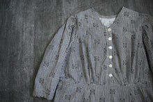 Load image into Gallery viewer, Antique calico dress . vintage gingham dress