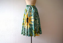 Load image into Gallery viewer, 1950s skirt . vintage 50s sunflower skirt