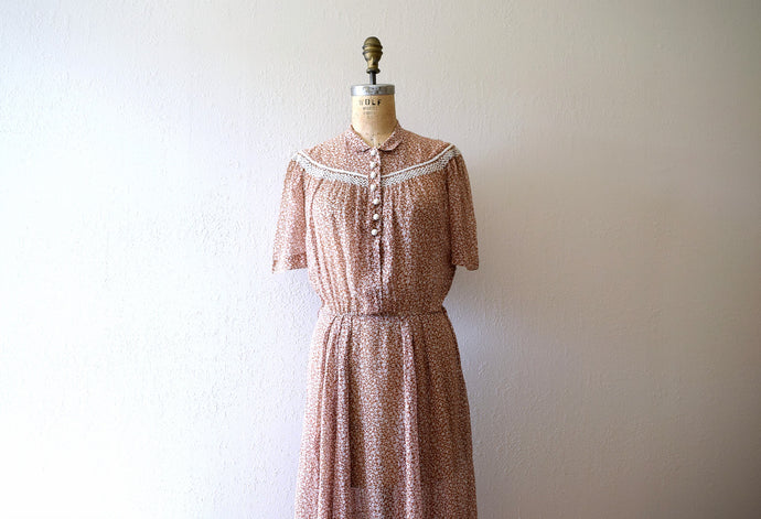 Early 1940s dress . vintage 40s brown floral dress