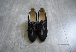 1930s 1940s shoes . black suede lace up heels