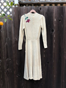 1940s rose knit dress . vintage 40s floral knit dress . size xs to small