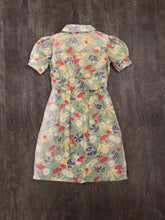 Load image into Gallery viewer, Early 1940s dress . vintage 40s print dress