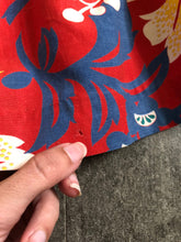 Load image into Gallery viewer, 1940s skirt . vintage 40s colorful skirt . size s to s/m