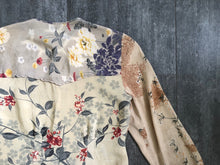 Load image into Gallery viewer, 1940s silk blouse . vintage 40s floral top . size xs to s