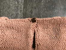 Load image into Gallery viewer, 1940s sweater . vintage 40s knit top . size s to m