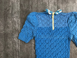1940s knit top . vintage 40s sweater . size xxs to s