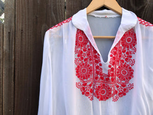 1940s embroidered blouse . vintage 40s top . size m/l to l