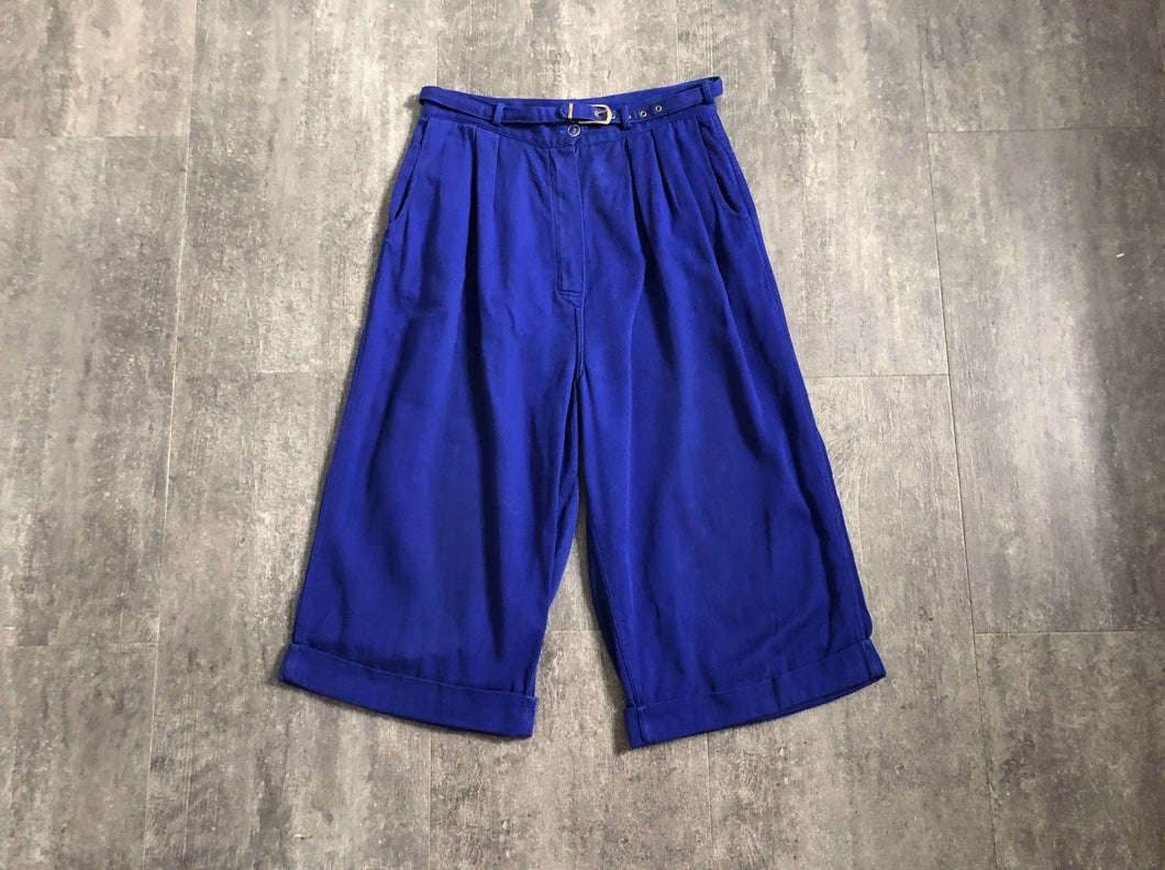 1950s blue capris . vintage sportswear pedal pushers . size m to m/l