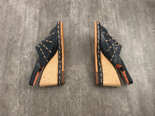 Load image into Gallery viewer, 1970s wedge sandals . vintage 70s shoes