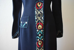 1930s embroidered dress . vintage 30s Arts and Crafts dress