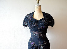 Load image into Gallery viewer, 1940s Dorothy O&#39;Hara dress . vintage 40s rayon novelty print dress