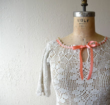 Load image into Gallery viewer, 1920s crochet top . antique crochet top