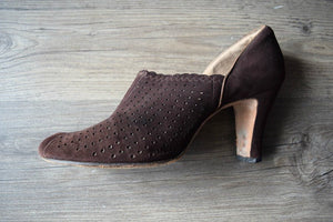 1930s 1940s shoes . vintage 30s brown suede shoes . size 7.5