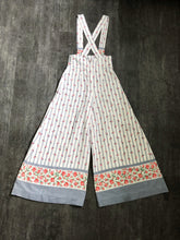 Load image into Gallery viewer, 1970s wide leg overalls . vintage 70s floral jumpsuit . size xs to s