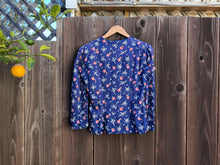 Load image into Gallery viewer, 1930s feedsack top . vintage 30s blouse