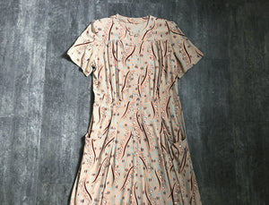 1940s dress . vintage 40s rayon print dress . size l to xl