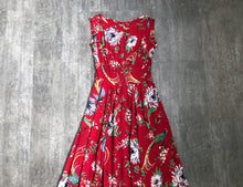 Load image into Gallery viewer, 1940s novelty print dress . vintage 40s red dress . size xs