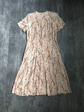 Load image into Gallery viewer, 1940s dress . vintage 40s rayon print dress . size l to xl