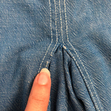 Load image into Gallery viewer, 1940s chambray shorts . vintage wide leg shorts . size xs