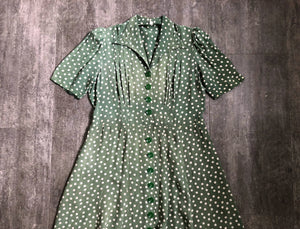 1940s green polka dot dress. vintage 40s dress . size l to xl