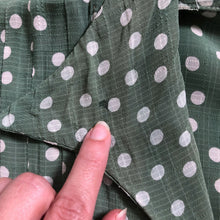 Load image into Gallery viewer, 1940s green polka dot dress. vintage 40s dress . size l to xl